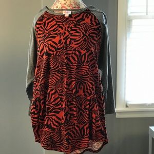 SOLD🎉3X LuLaRoe Randy 3/4 sleeve baseball tee